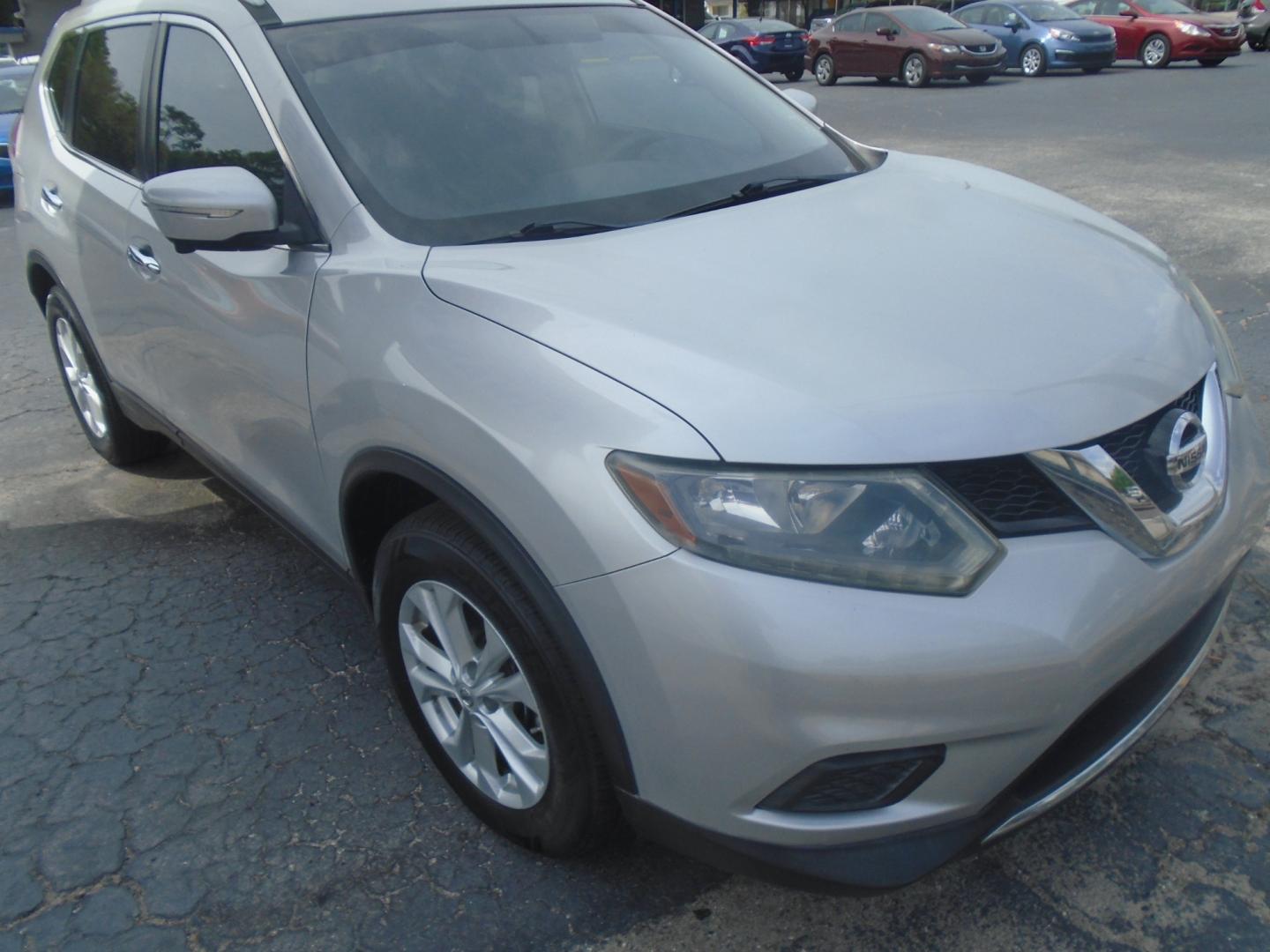 2015 Nissan Rogue (5N1AT2MT3FC) , located at 6112 N Florida Avenue, Tampa, FL, 33604, (888) 521-5131, 27.954929, -82.459534 - Photo#2